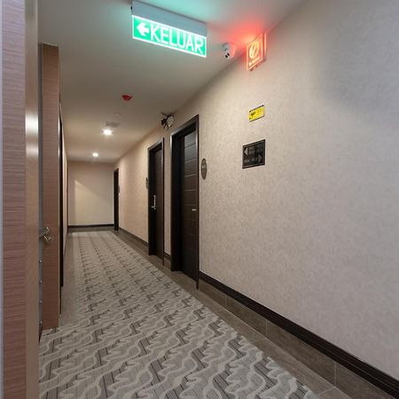 Super Oyo 89375 Regent Hotel Keningau Exterior photo